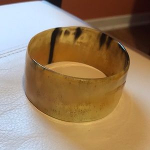 New Costume Jewelry Bracelet